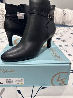 Life Stride Black Pointed Toe Ankle Booties with Side Buckle